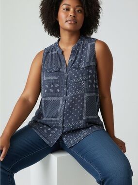 Eddie Bauer Navy Bandana-Print Sleeveless Button Front Top